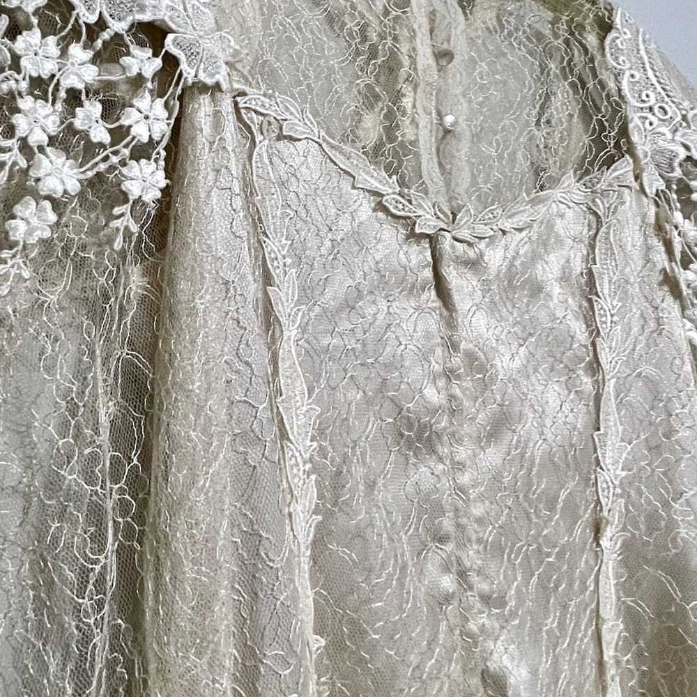 Vintage Satin and Lace Bridal Gown - image 9