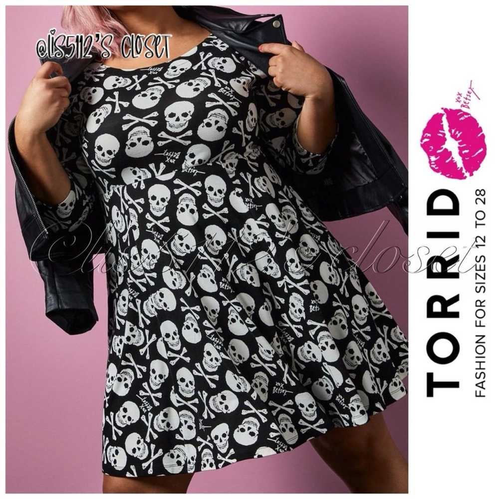 Torrid x Betsey Johnson Black Skull & Bones Ponte… - image 1