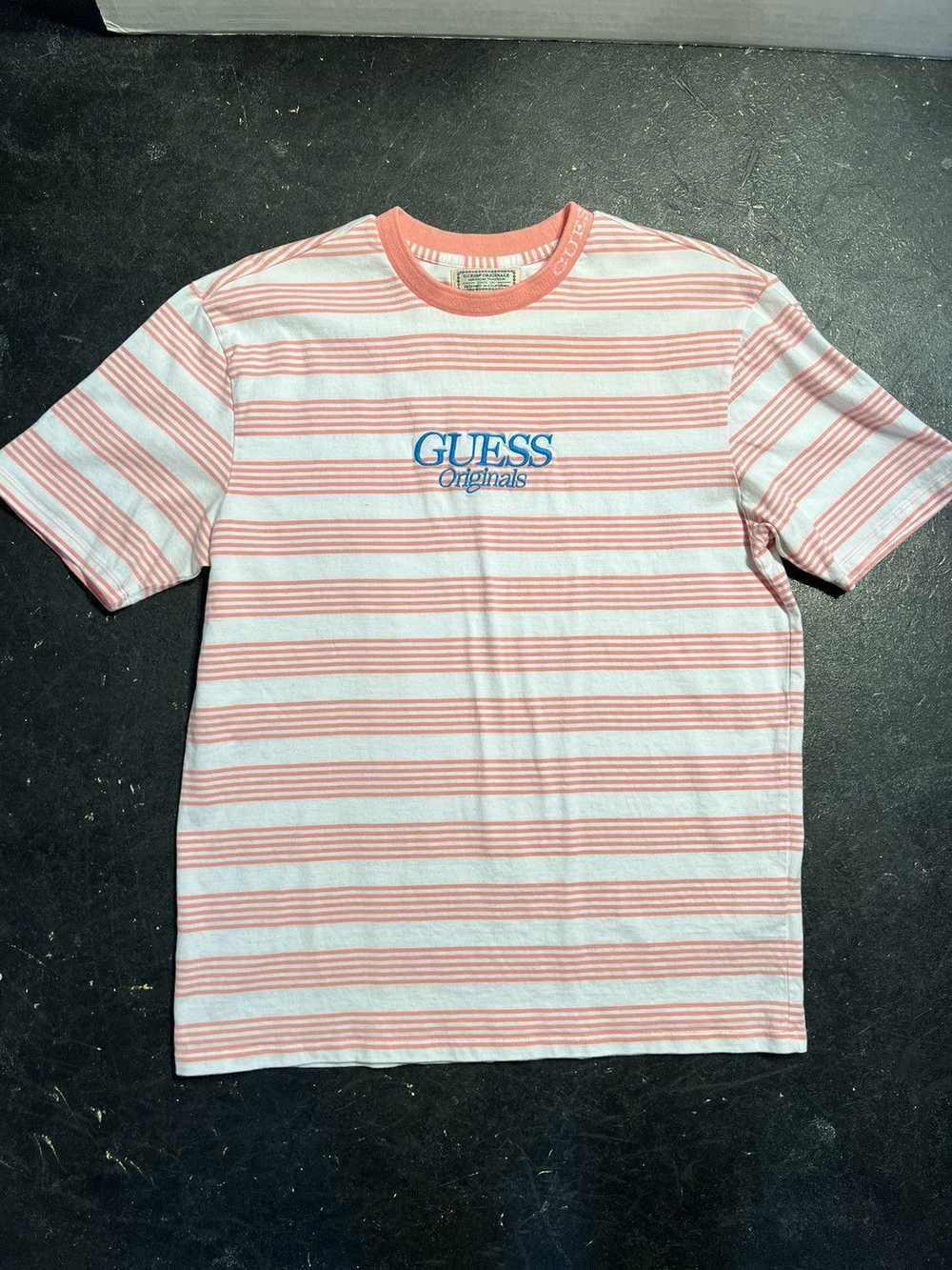 Guess × Streetwear × Vintage Guess Striped T-Shirt - image 1