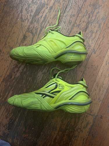 Balenciaga BALENCIAGA FLUO YELLOW TYREX SZ 39