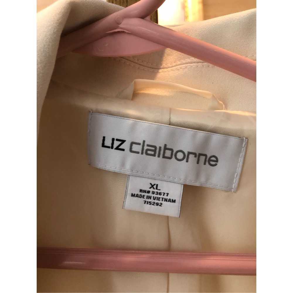 Claiborne Liz Claiborne Women’s White Elegant But… - image 5