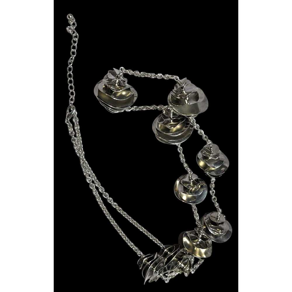 Other Abstract Silver Floral Chime Disc Necklace - image 3