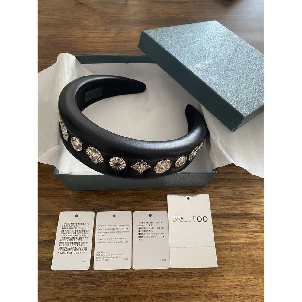 Toga Archives Leather hair accessory