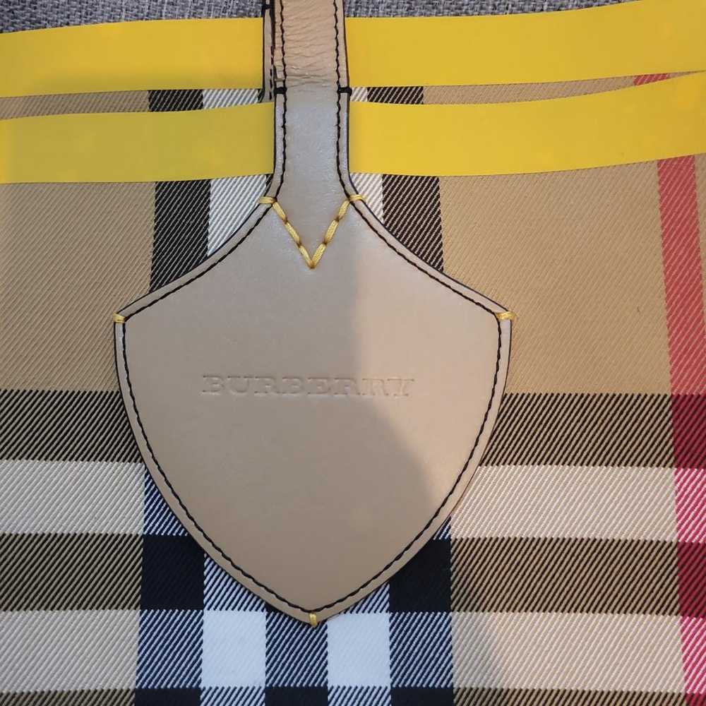 Burberry The Giant cloth tote - image 2