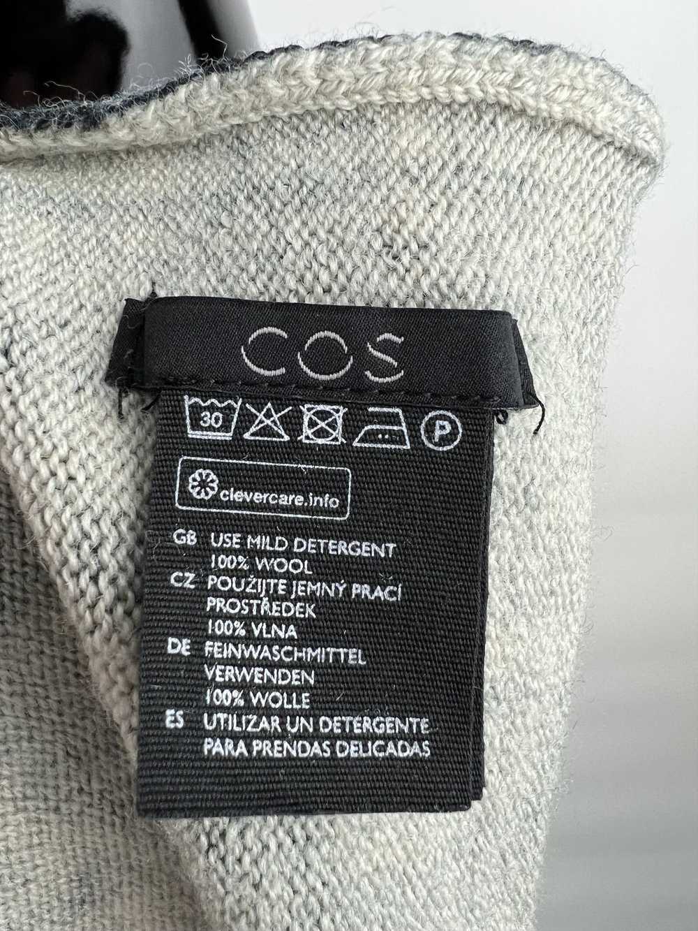 Cos COS Women's Wool Scarf - image 4