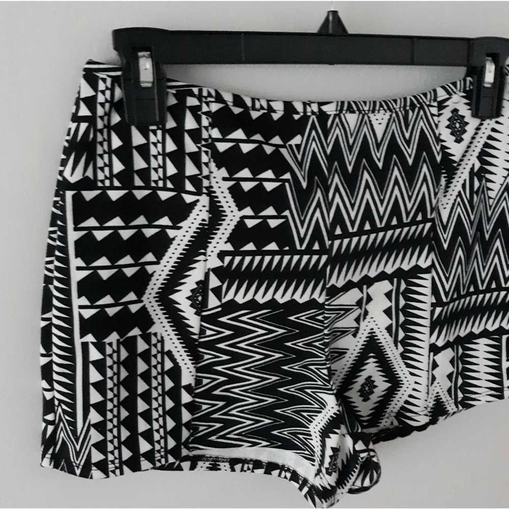 Pacsun Nollie PACSUN Aztec High Rise Shorts - image 4