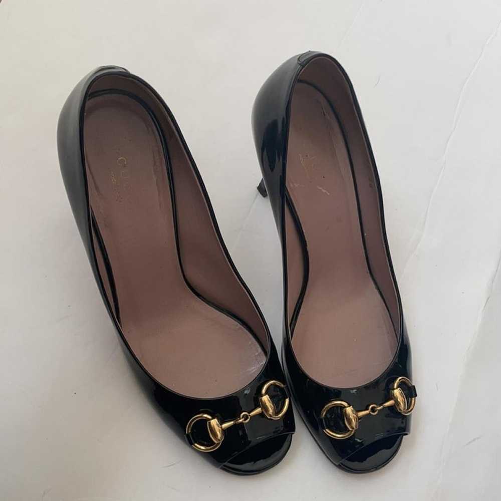 Gucci Patent leather heels - image 7