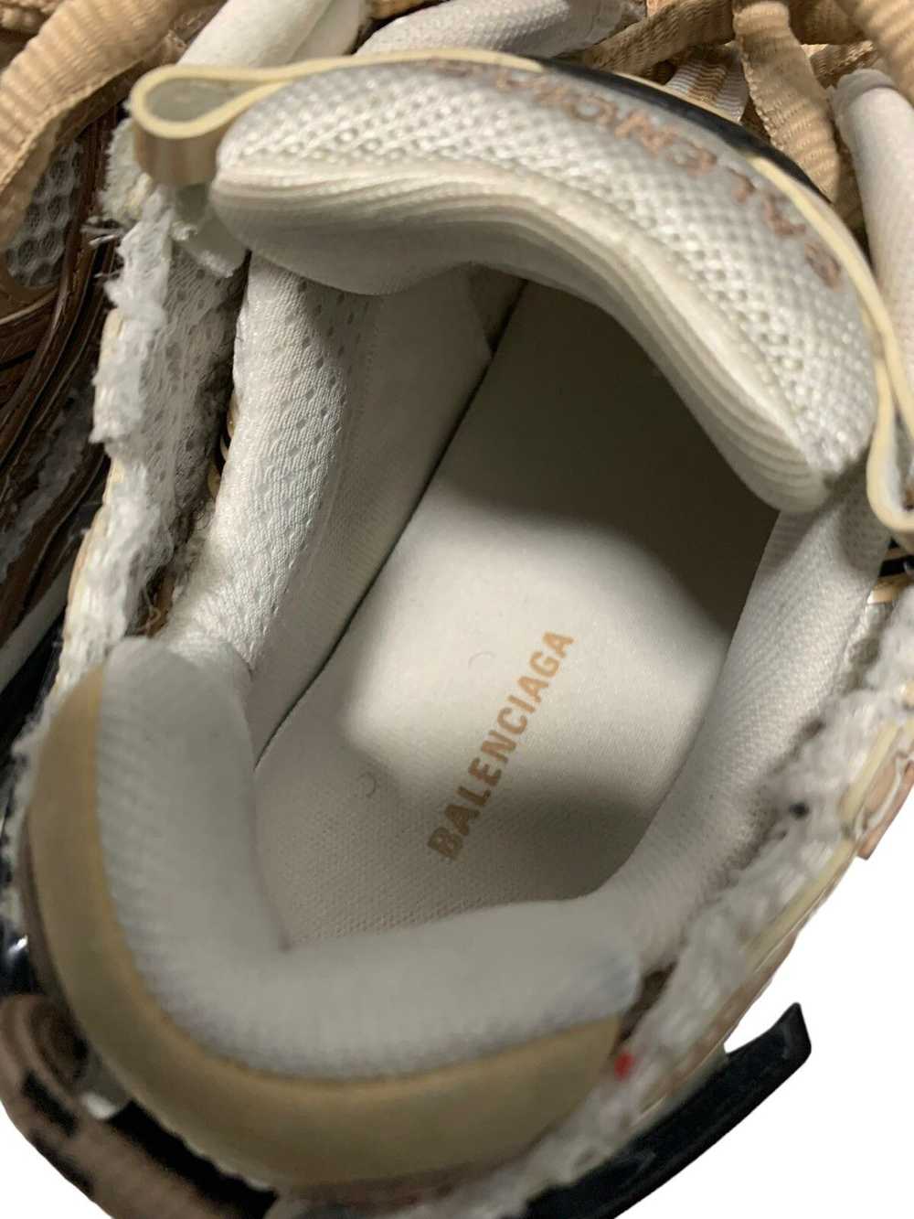 Balenciaga Balenciaga Runner Camel/White - image 12