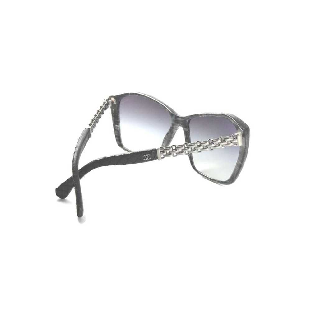 Chanel Oversized sunglasses - image 4