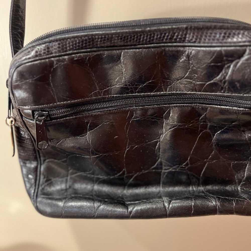 EUC Vintage black leather crossbody - image 9