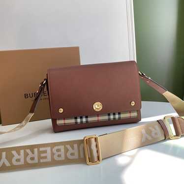 NOTE LEATHER HANDBAG Burberry - image 1