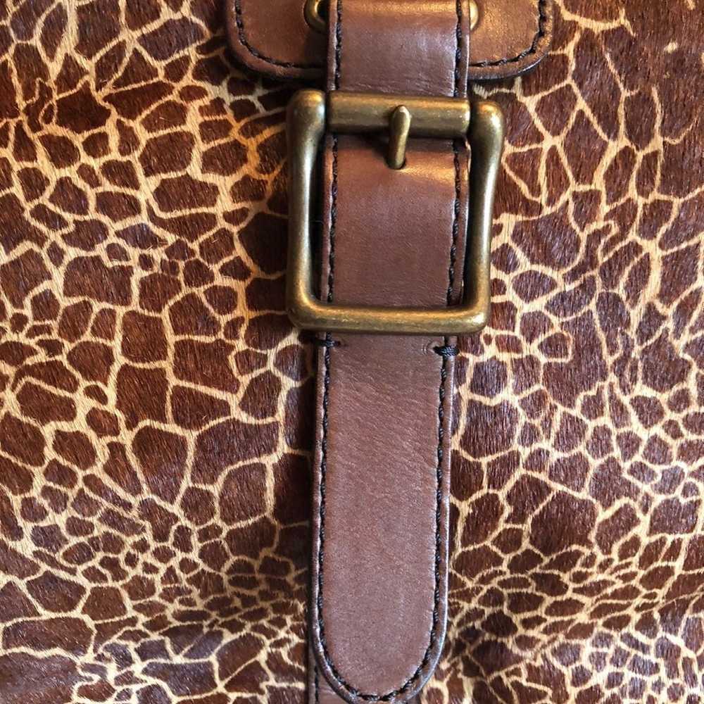 FOSSIL VINTAGE REVIVAL SATCHEL GIRAFFE PATTERN - image 12