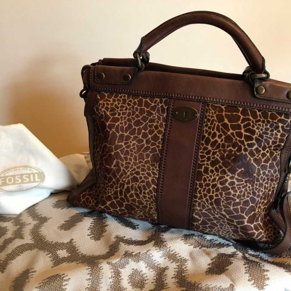 FOSSIL VINTAGE REVIVAL SATCHEL GIRAFFE PATTERN - image 4