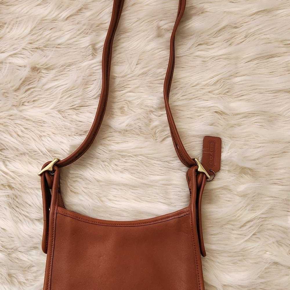 Coach crossbody bag leather color brown vintage - image 3