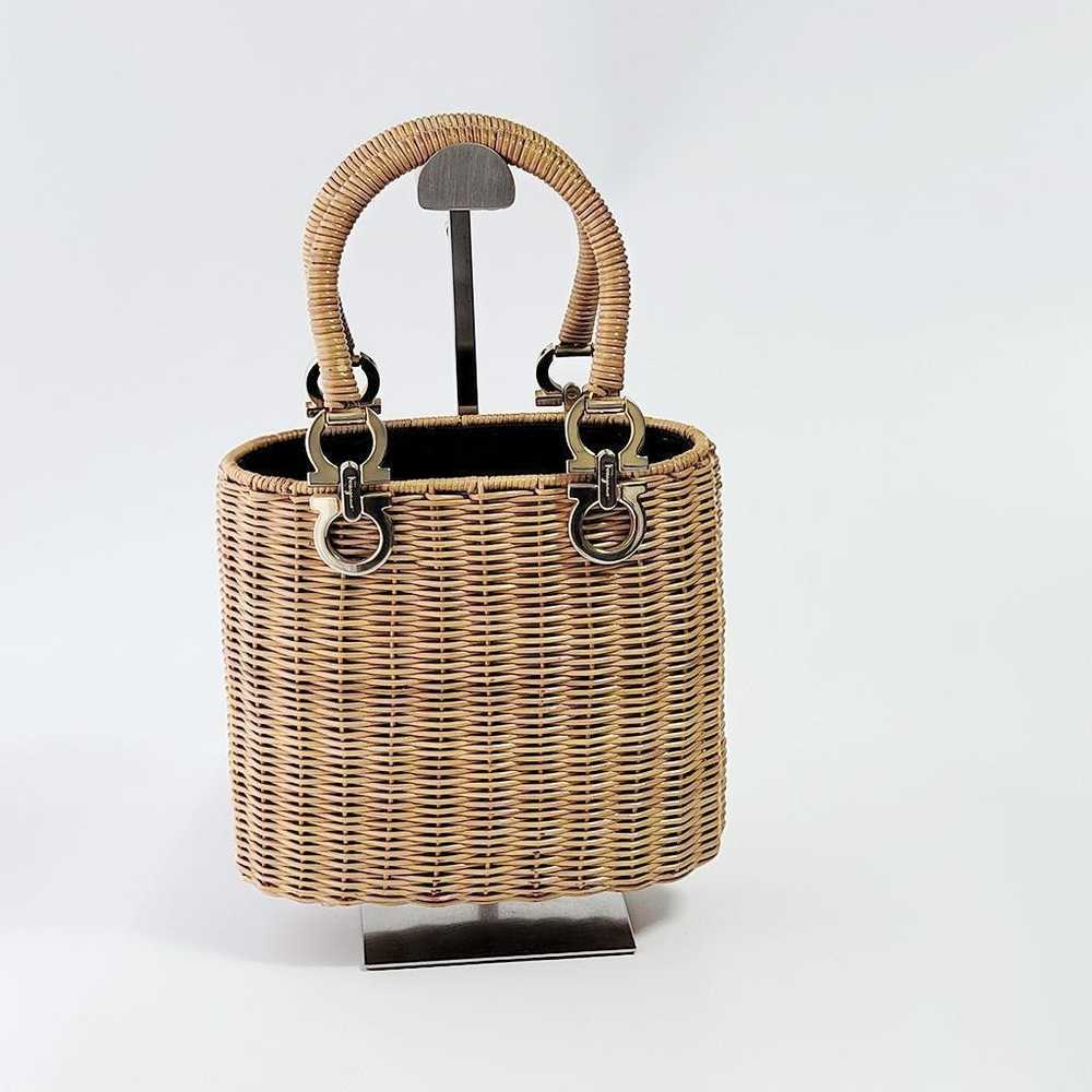 【Salvatore Ferragamo】Raffia Basket Bag Gancini Vi… - image 1