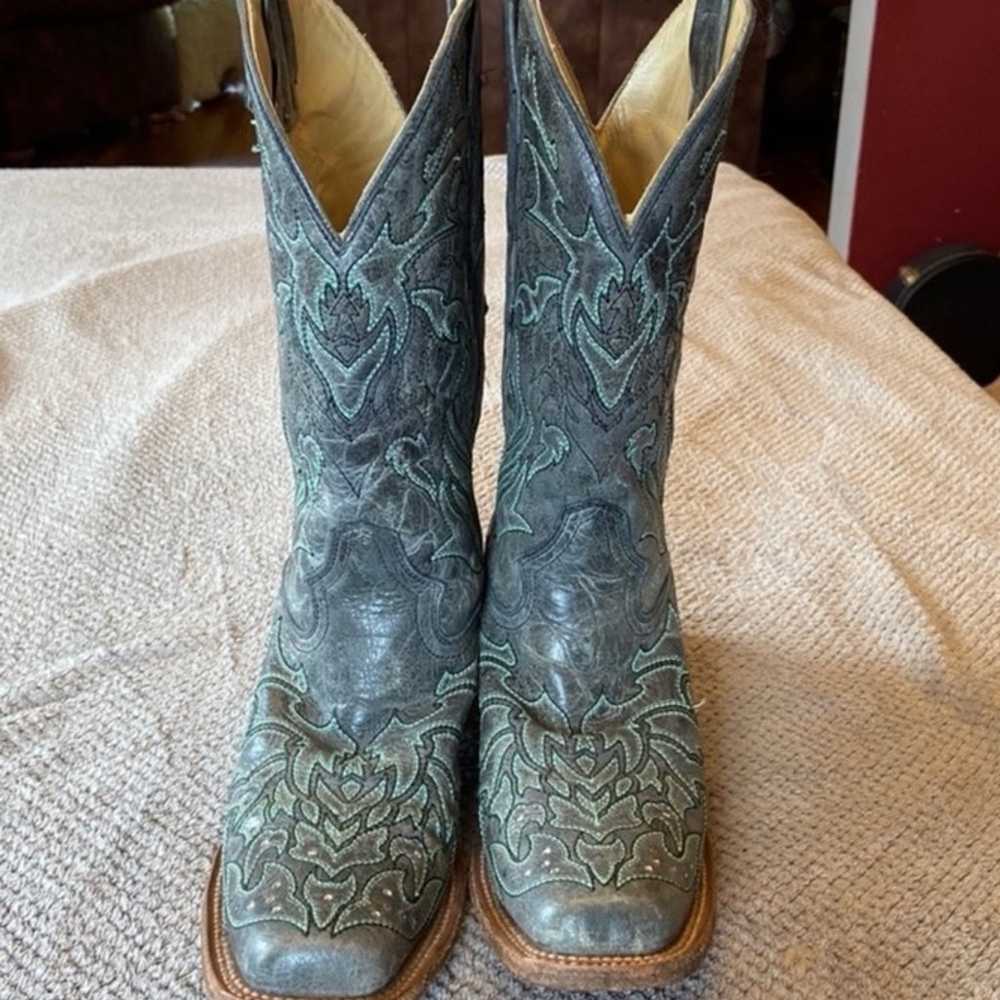 Boots Beautiful turquoise and gray corral vintage - image 4