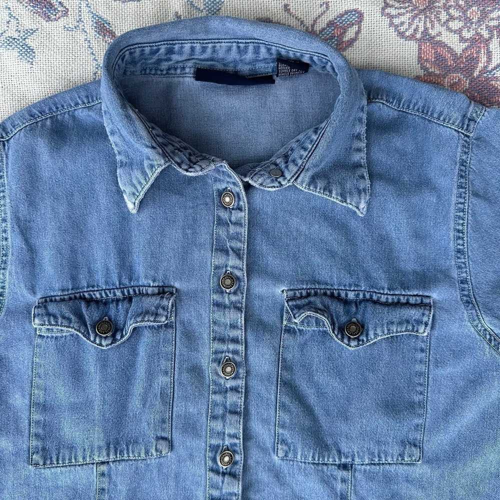 Mountain Lake Blue Denim Style Button Up Shirt - image 8