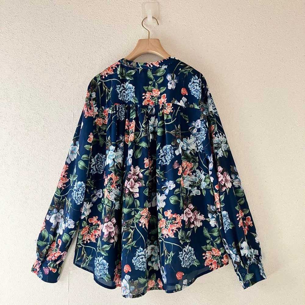 H&M floral pattern long-sleeved blouse shirt navy - image 8