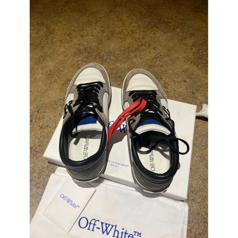 Off-White Vulcalized vinyl low trainers - image 3