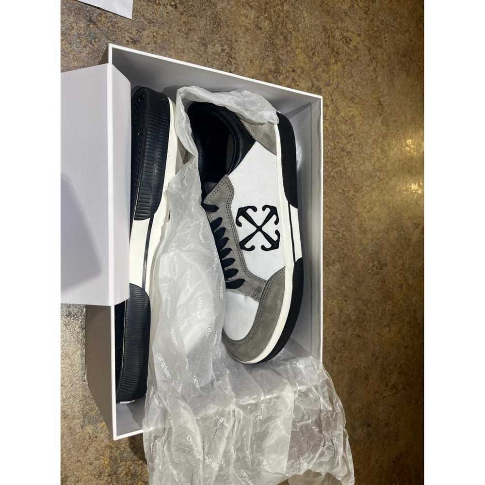 Off-White Vulcalized vinyl low trainers - image 4