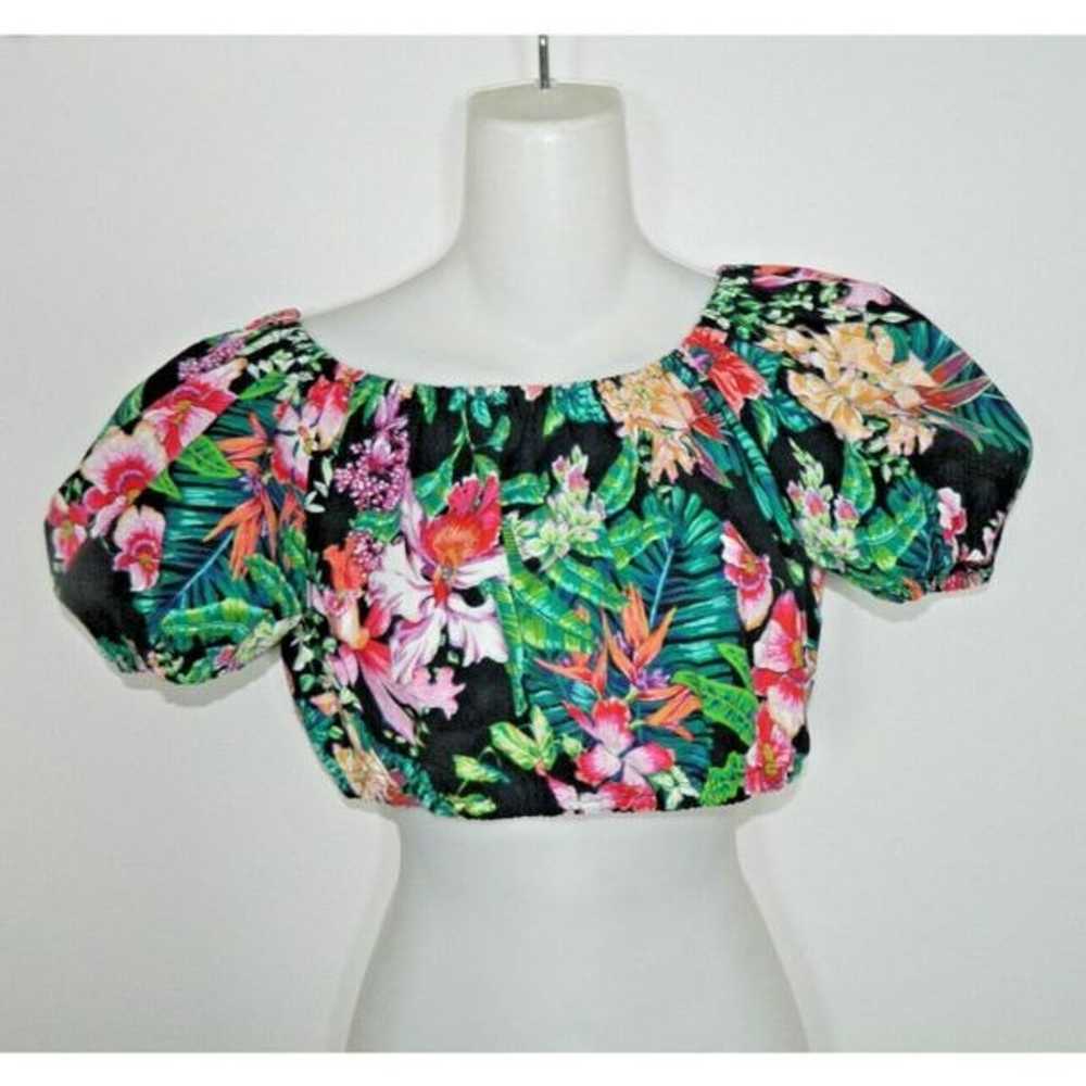 Amy Byer Top Size Large Black Floral Cropped Vint… - image 1