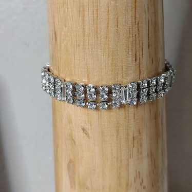 Very Pretty Vintage Clear Rhinestone Bracelet