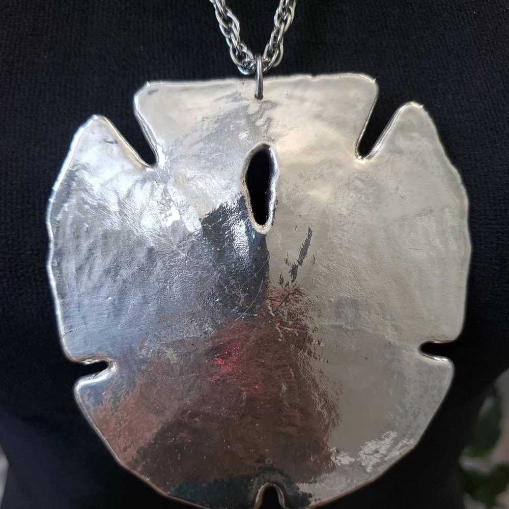 Womens Fashion Sand Dollar Pendant Pewter Necklac… - image 4