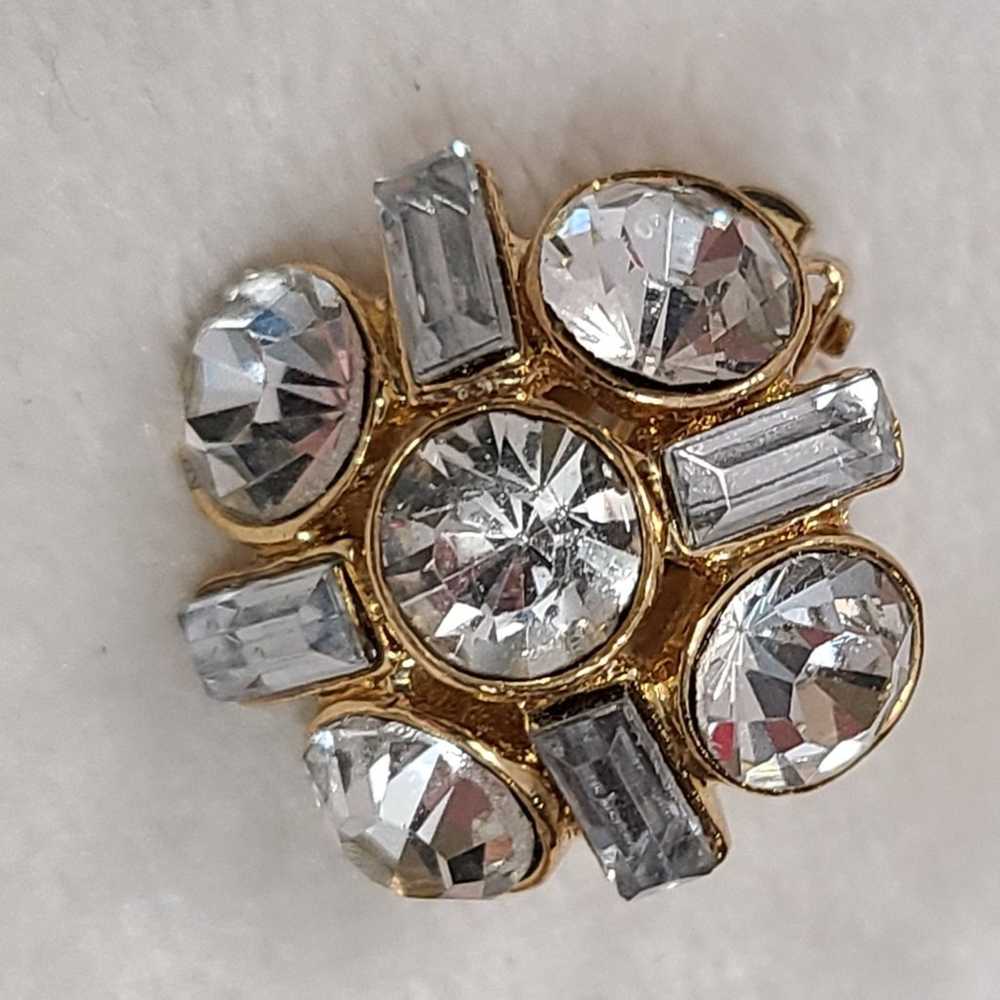 Vintage Gold Tone Rhinestone Clip On Earrings - image 2