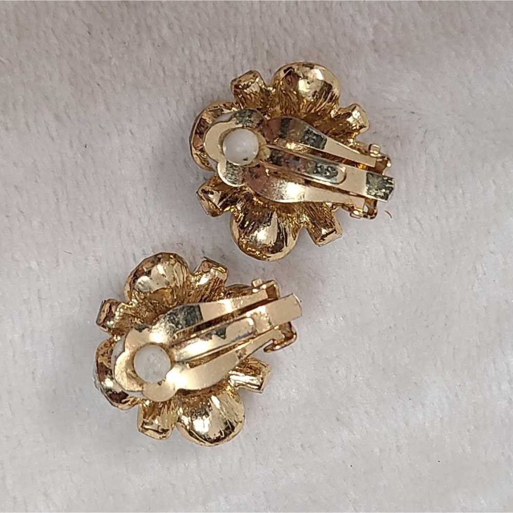 Vintage Gold Tone Rhinestone Clip On Earrings - image 4