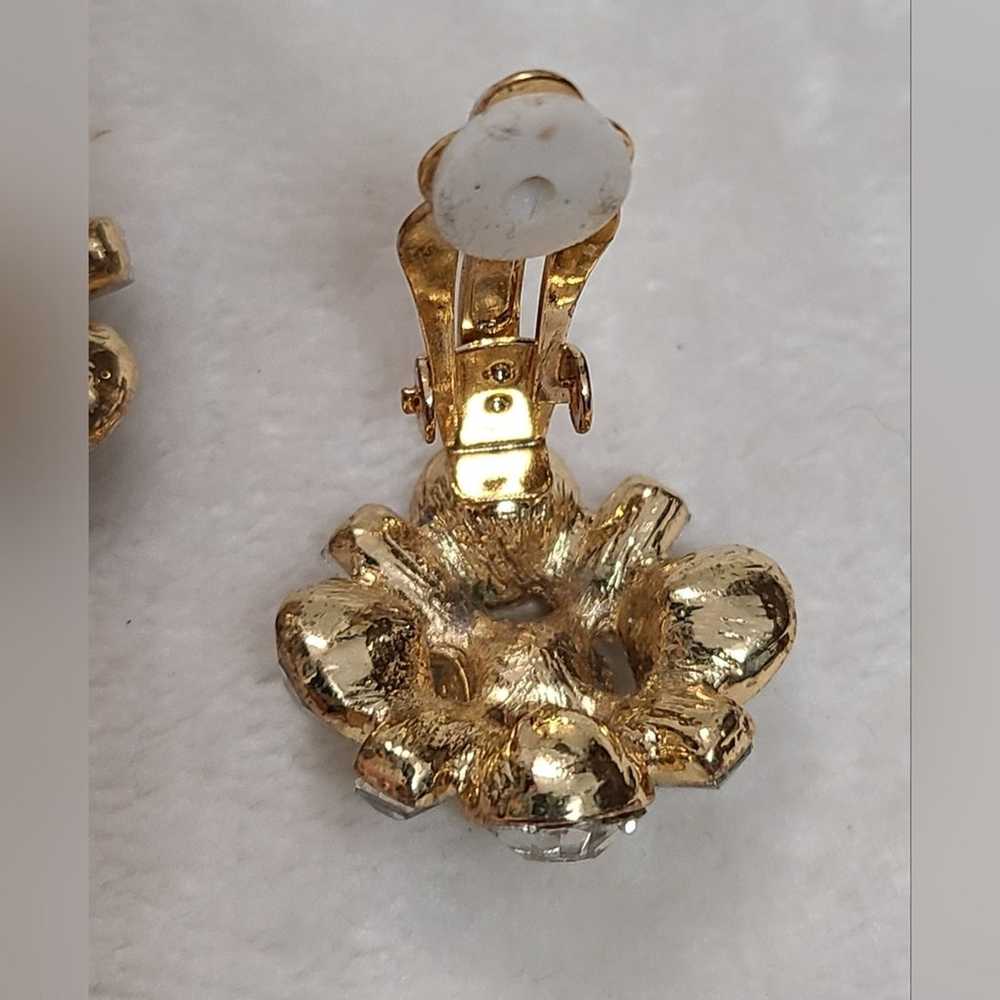 Vintage Gold Tone Rhinestone Clip On Earrings - image 5