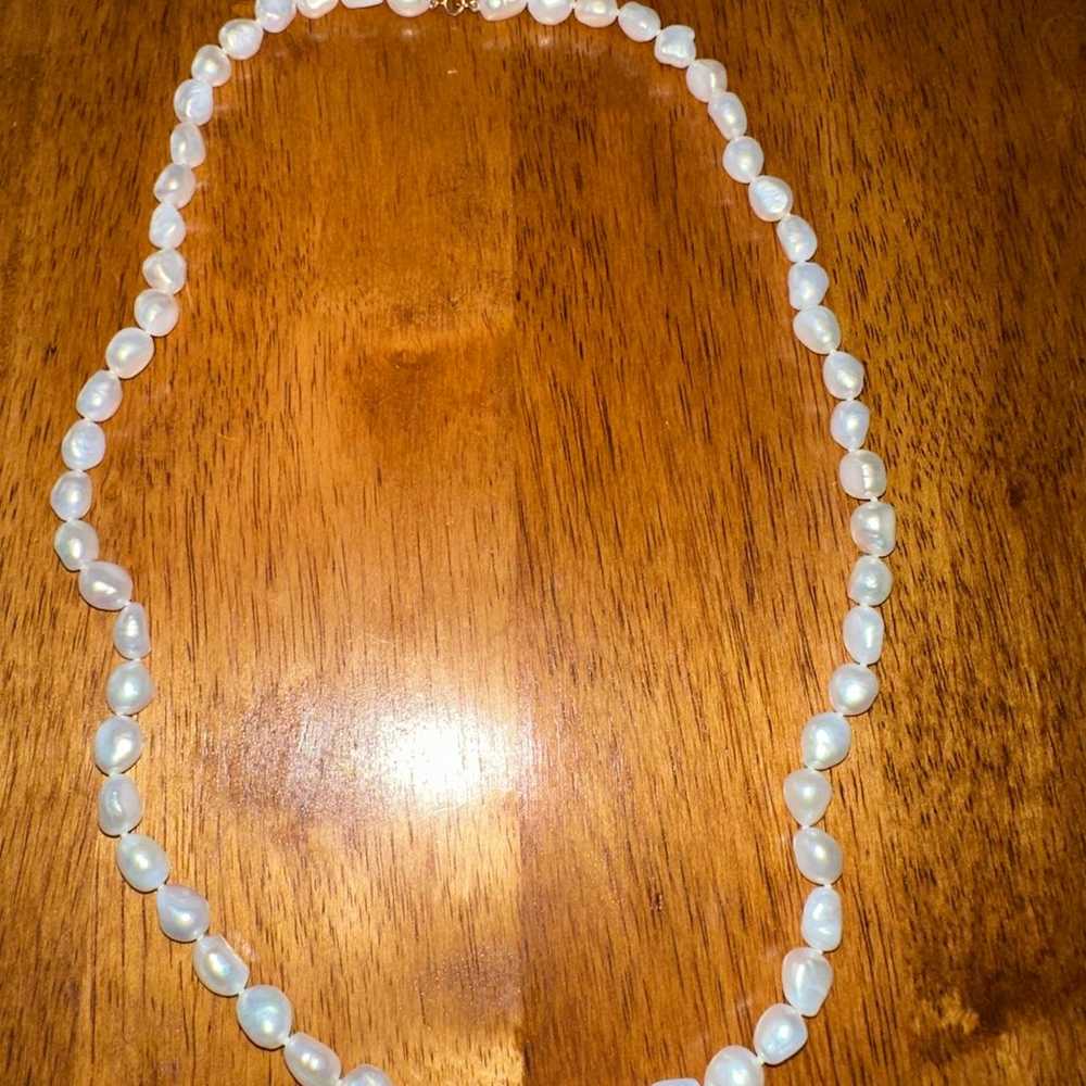 Vintage 14k gold freshwater pearl necklace - image 1