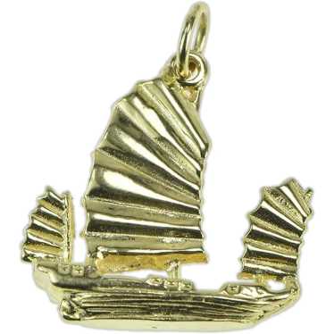 18K 3D Chinese Sail Boat Junk Ship Charm/Pendant Y