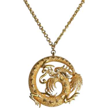 "Trifari" gold tone metal circular Dragon pendant… - image 1