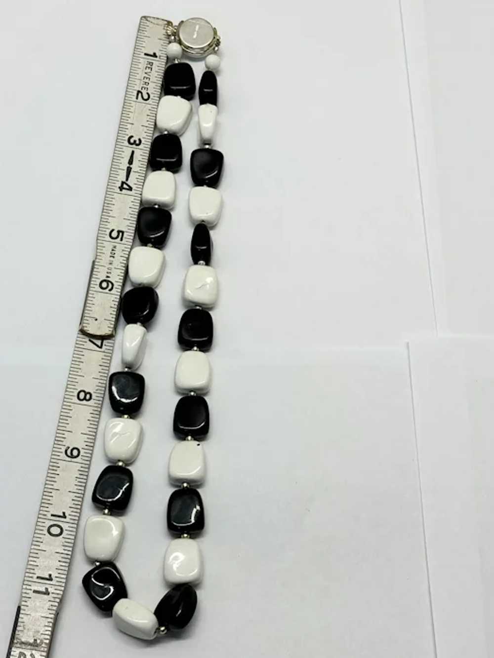 Vintage Hong Kong Beaded Necklace - image 4