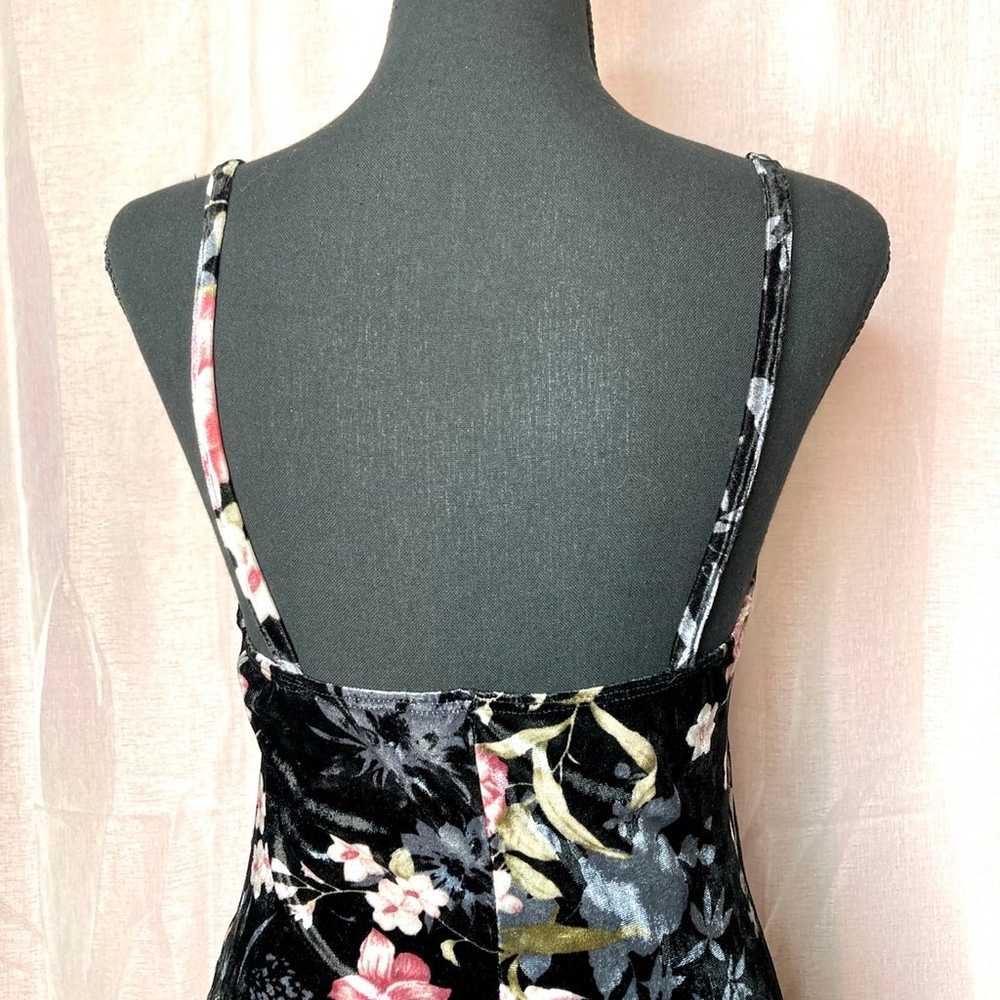 late 80s vintage velvet floral asymmetrical mini … - image 6