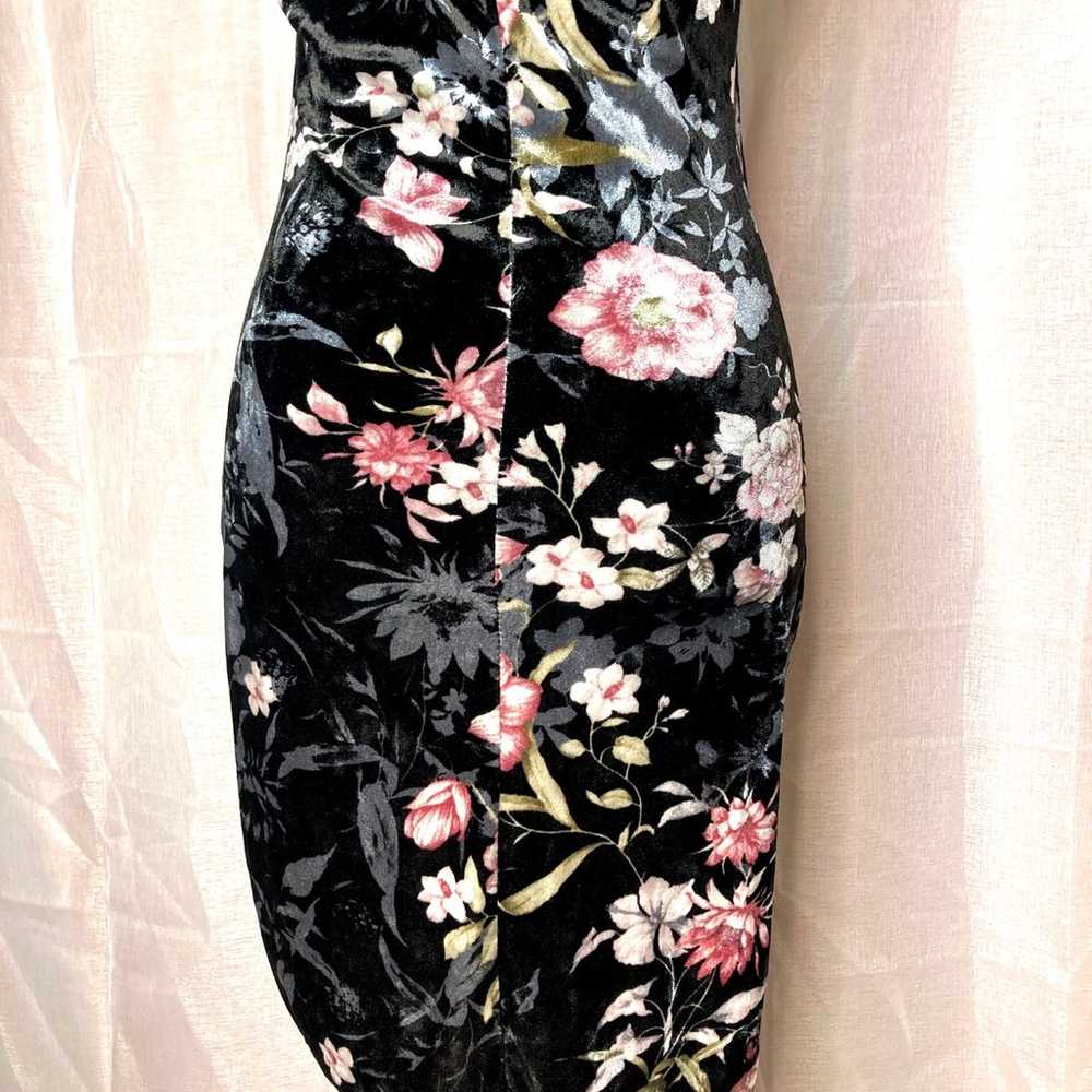 late 80s vintage velvet floral asymmetrical mini … - image 7