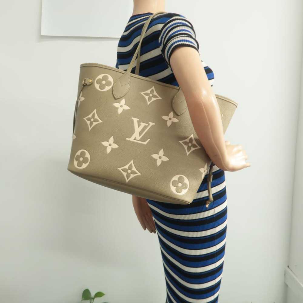 Louis Vuitton Neverfull leather handbag - image 5