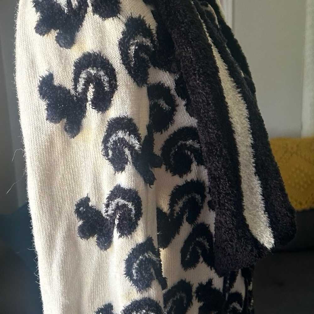 Michael Simon Skunk Print Sweater/Scarf - image 4