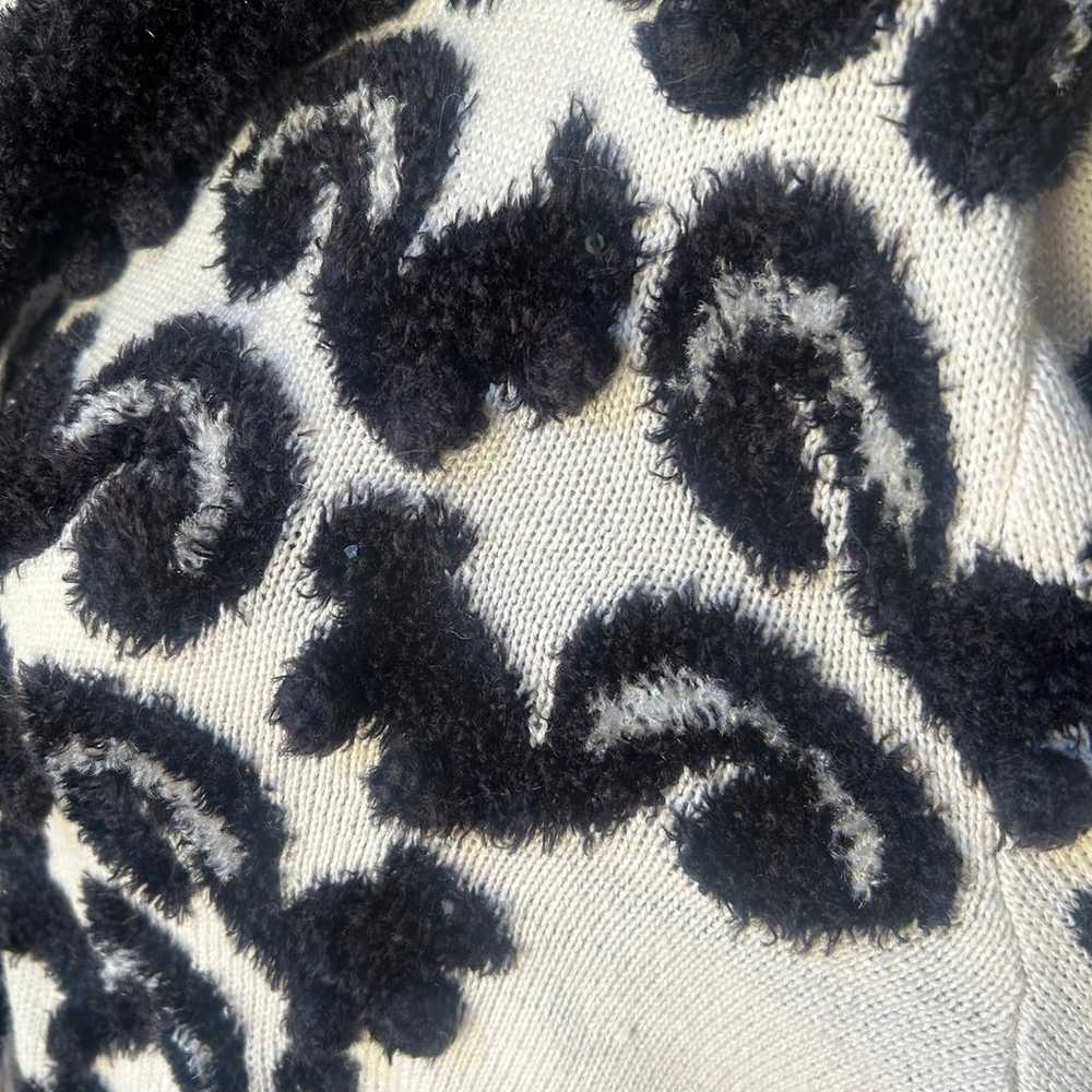 Michael Simon Skunk Print Sweater/Scarf - image 5