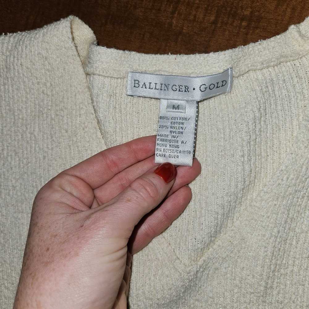 Ballinger Gold Size Medium White Cream Sweater V … - image 4