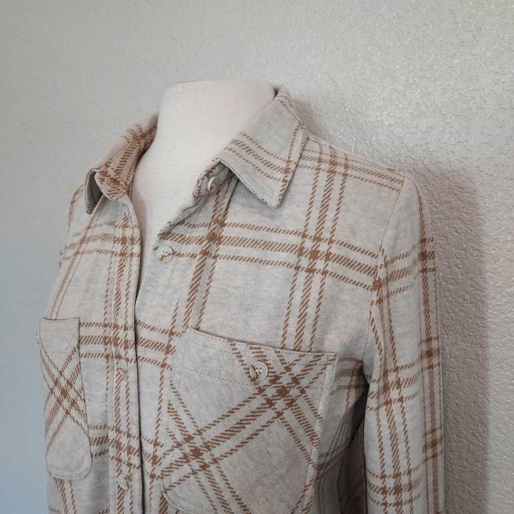 Thread & Supply Beige Plaid Button Shacket Size M - image 4