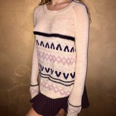 Cute Knitted Sweater - image 1