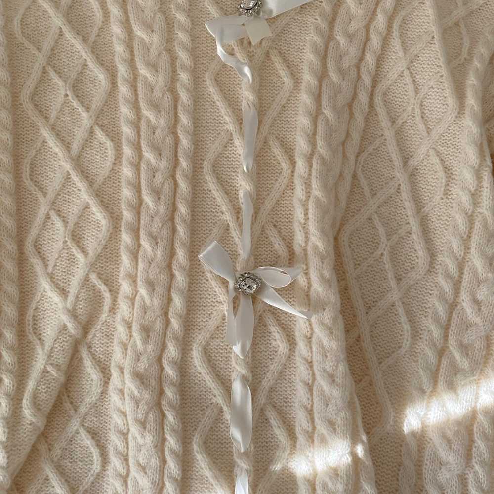 kawaii cream and white wool sweater - image 3