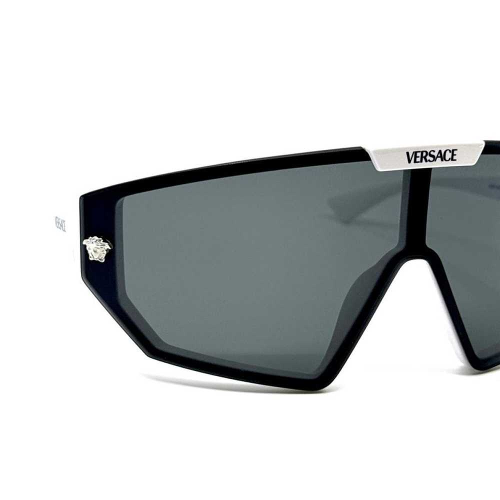 Versace Oversized sunglasses - image 6