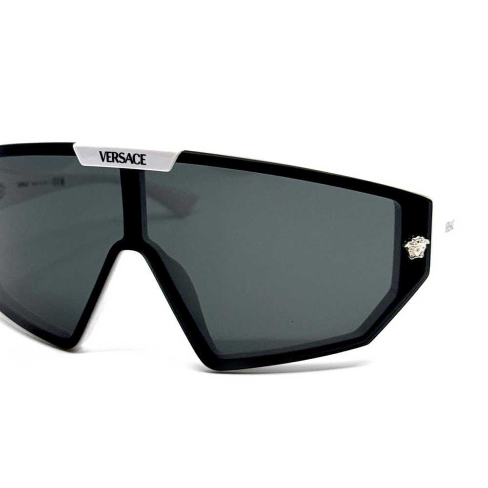 Versace Oversized sunglasses - image 8