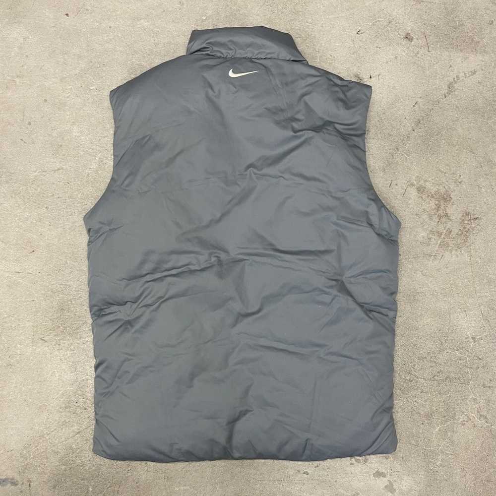 Nike × Streetwear × Vintage 2006 Nike puffer vest… - image 3