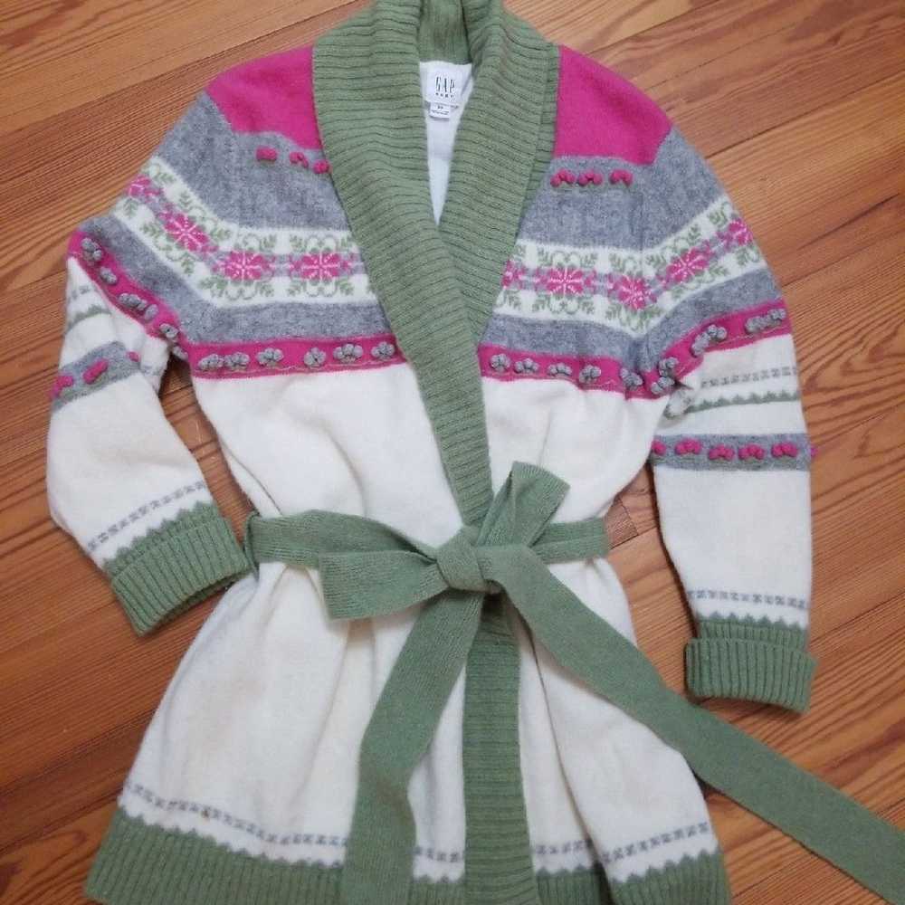 Womens Gap 100% lambswool sweater sz S - image 1