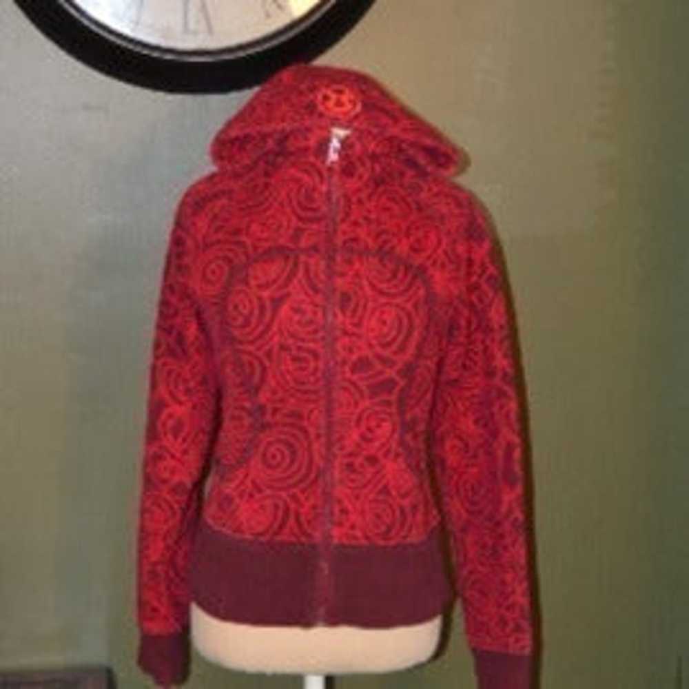 GUC | VTG Lululemon Hoodie - image 2