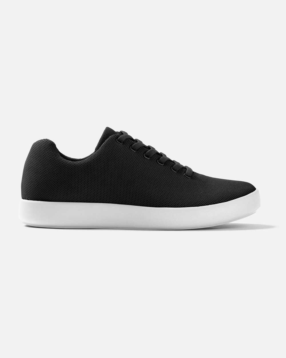 Atoms Men's Shoe Sz 9.5 Model 000 Black - image 1