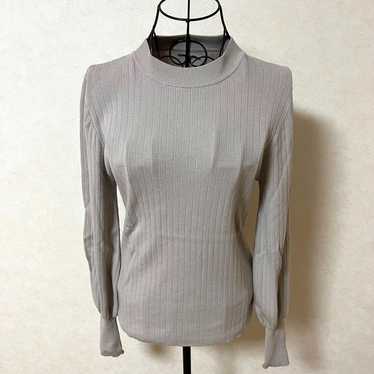 Brand new "Natural Beauty Basic" summer knit in g… - image 1